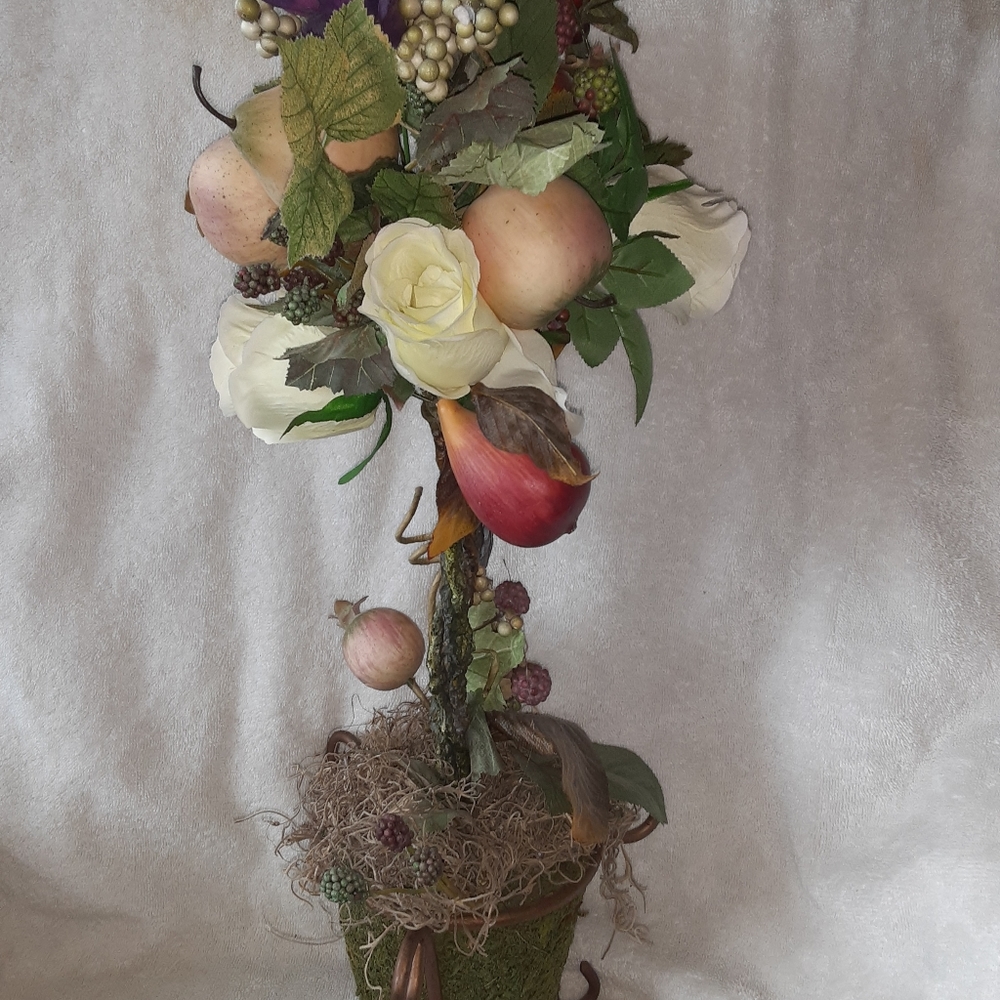 Topiary fruit and floral 18 inches